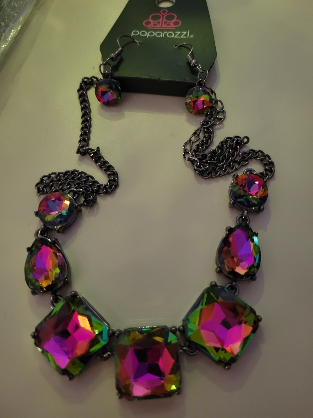 Paparazzi Iridescent Pink Multi-Stone Statement Necklace - Picture 2 of 2